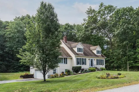 3 Mallard Lane Londonderry NH 03053