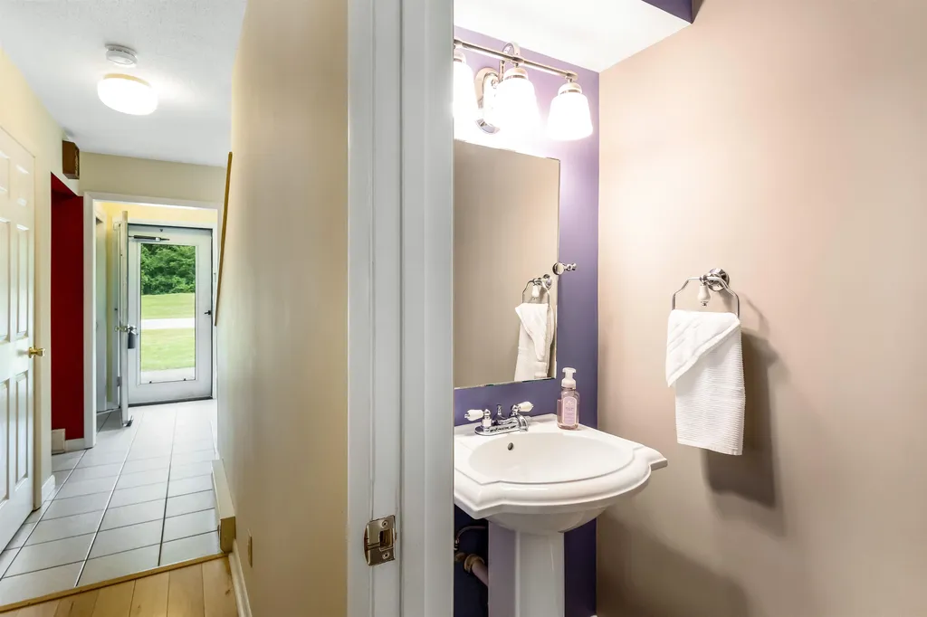 8 Hideaway Lane Williston VT 05495