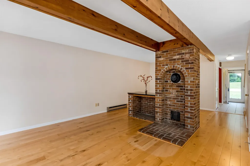 8 Hideaway Lane Williston VT 05495