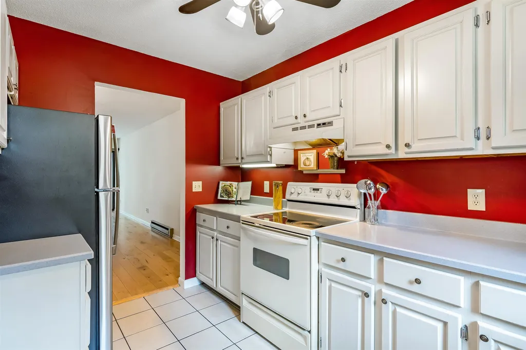 8 Hideaway Lane Williston VT 05495