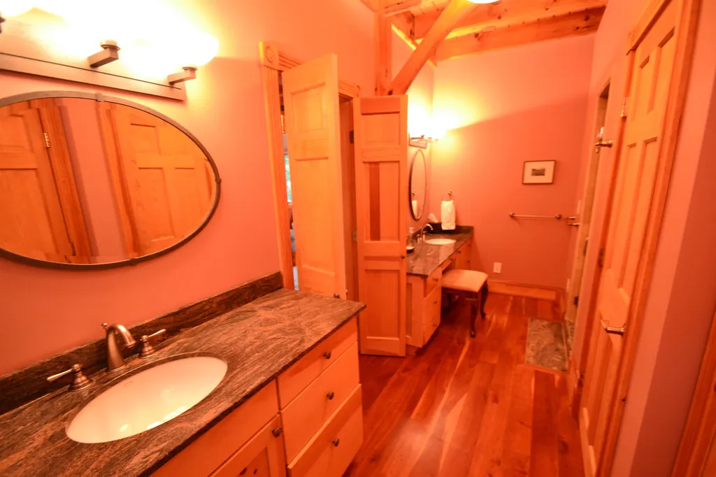 460 Farm Road Fayston VT 05673