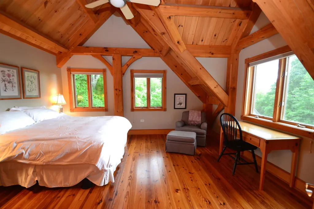 460 Farm Road Fayston VT 05673