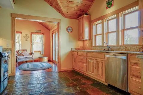 335 Slayton Lane Barnet VT 05821