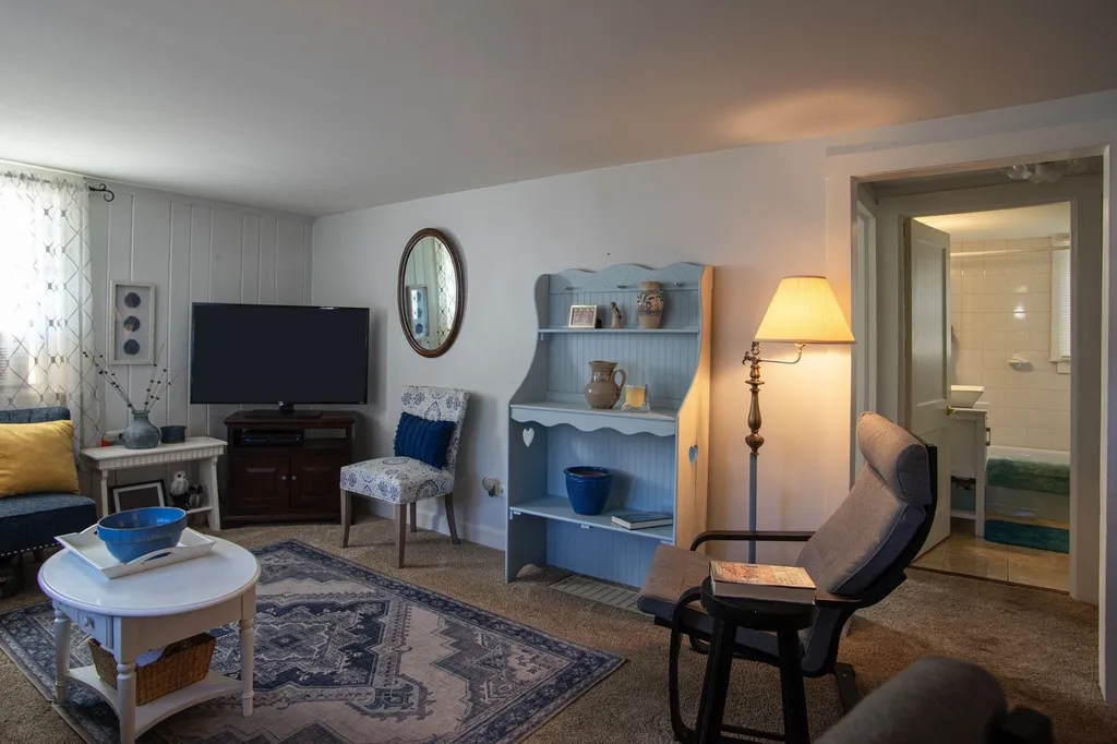 1605 West River Road Dummerston VT 05301