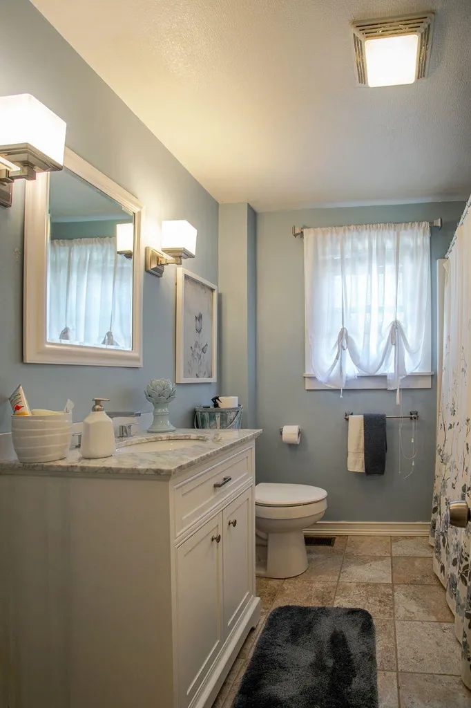 1605 West River Road Dummerston VT 05301