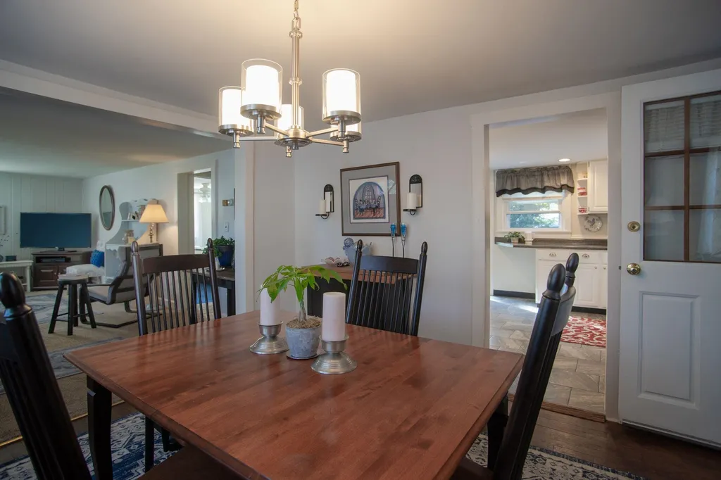 1605 West River Road Dummerston VT 05301