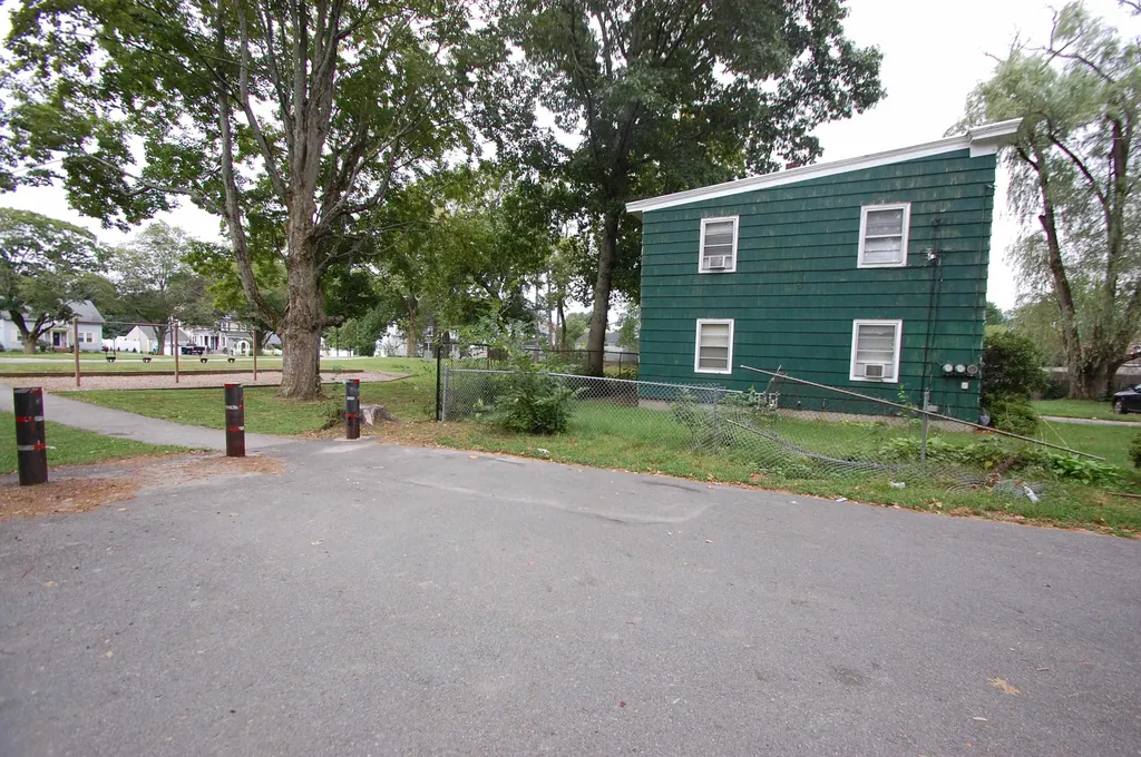 7-9 Harbor Court Nashua NH 03060