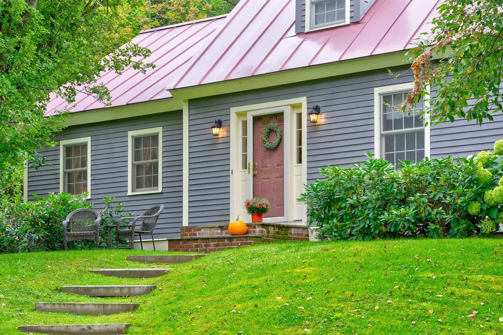 507 Hebbard Road Fairlee VT 05045