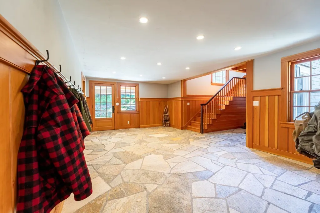 81 Strawberry Hill Road Orford NH 03777