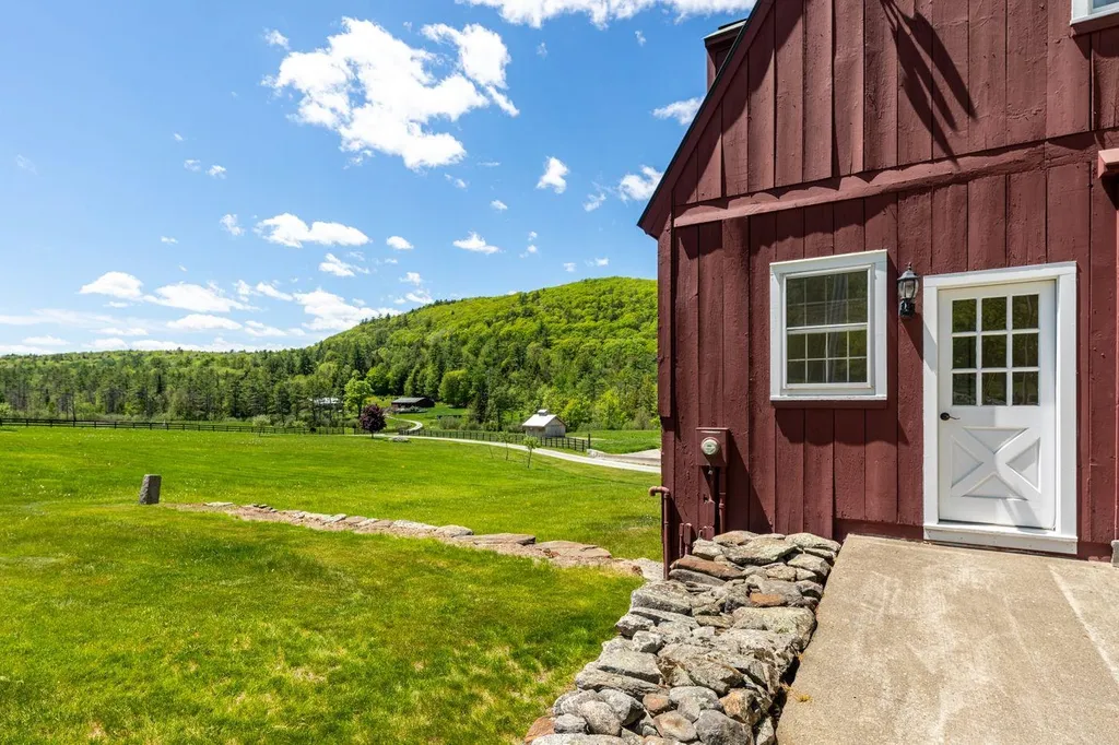 81 Strawberry Hill Road Orford NH 03777