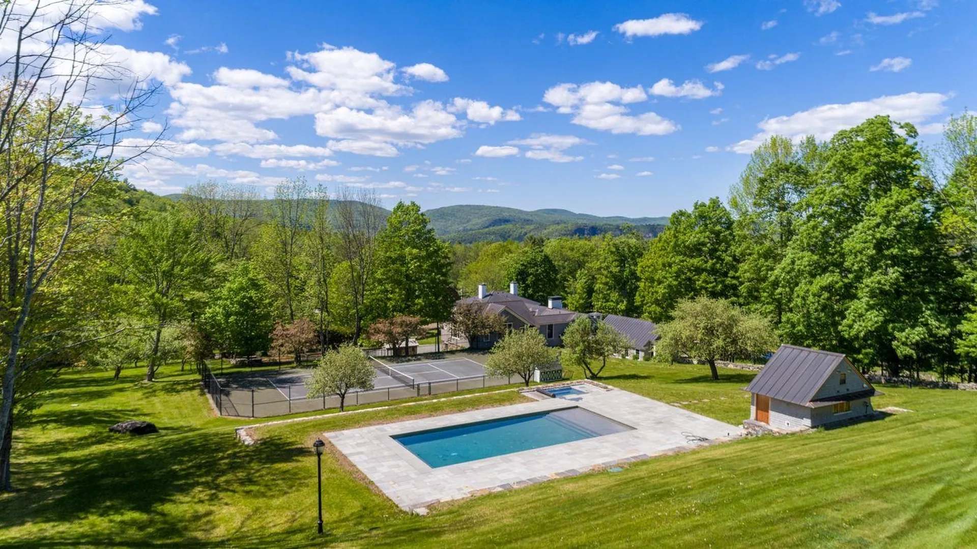 81 Strawberry Hill Road Orford NH 03777
