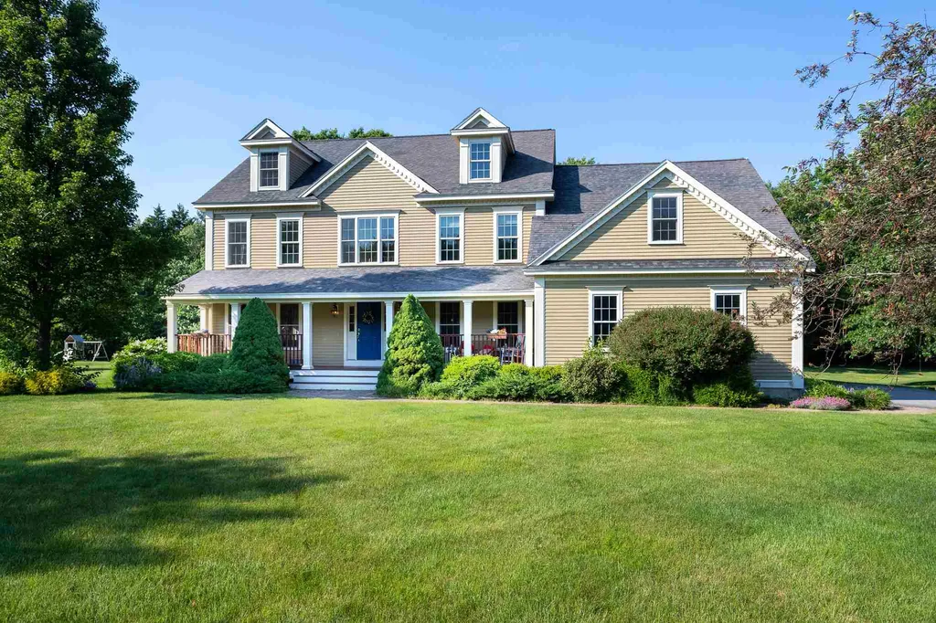 9 Evergreen Drive North Hampton NH 03862