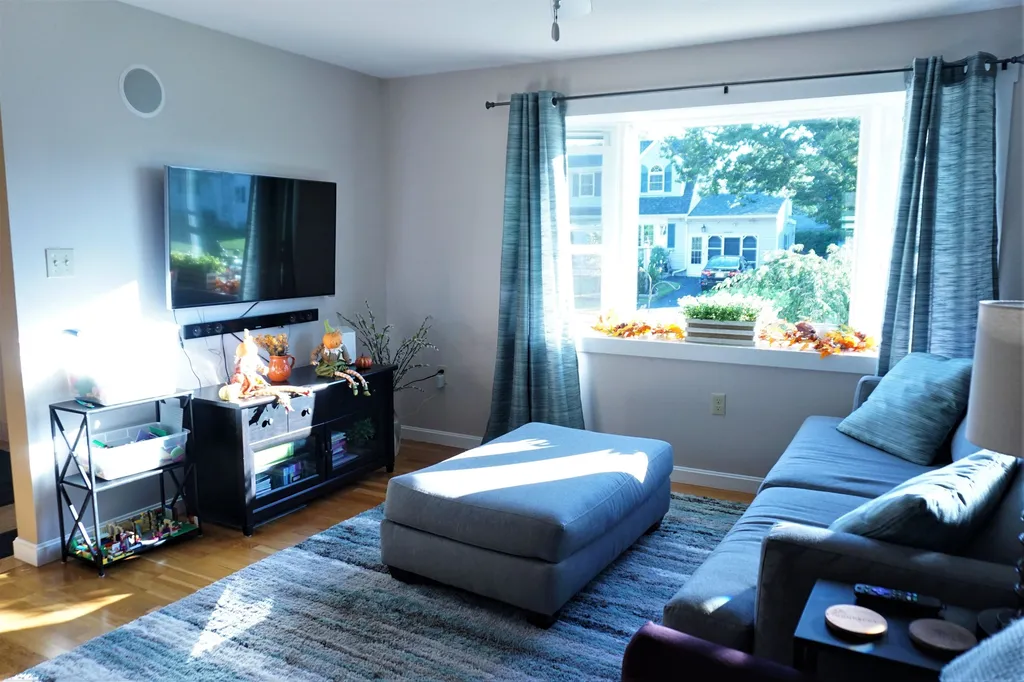 54 Suzanne Drive Portsmouth NH 03801