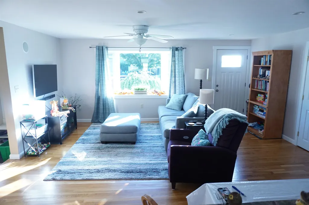 54 Suzanne Drive Portsmouth NH 03801