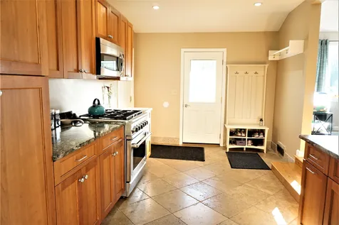 54 Suzanne Drive Portsmouth NH 03801