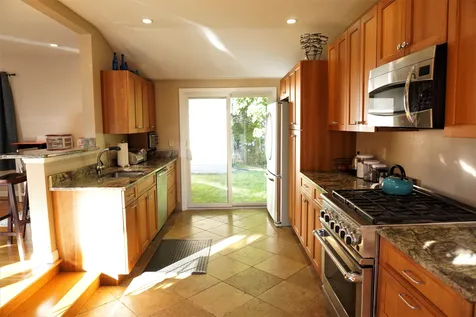54 Suzanne Drive Portsmouth NH 03801