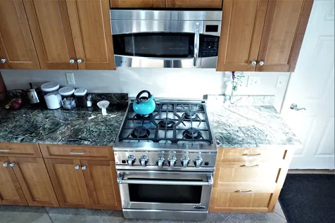 54 Suzanne Drive Portsmouth NH 03801