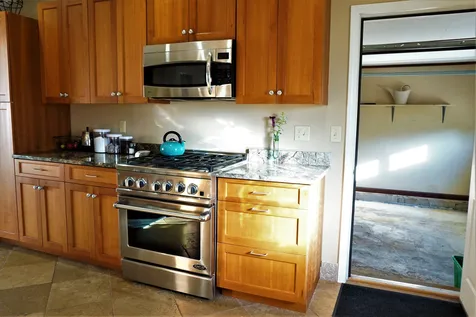 54 Suzanne Drive Portsmouth NH 03801