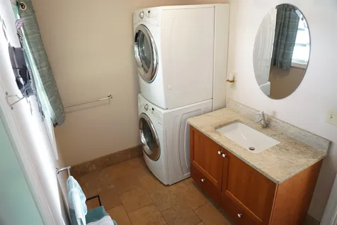 54 Suzanne Drive Portsmouth NH 03801