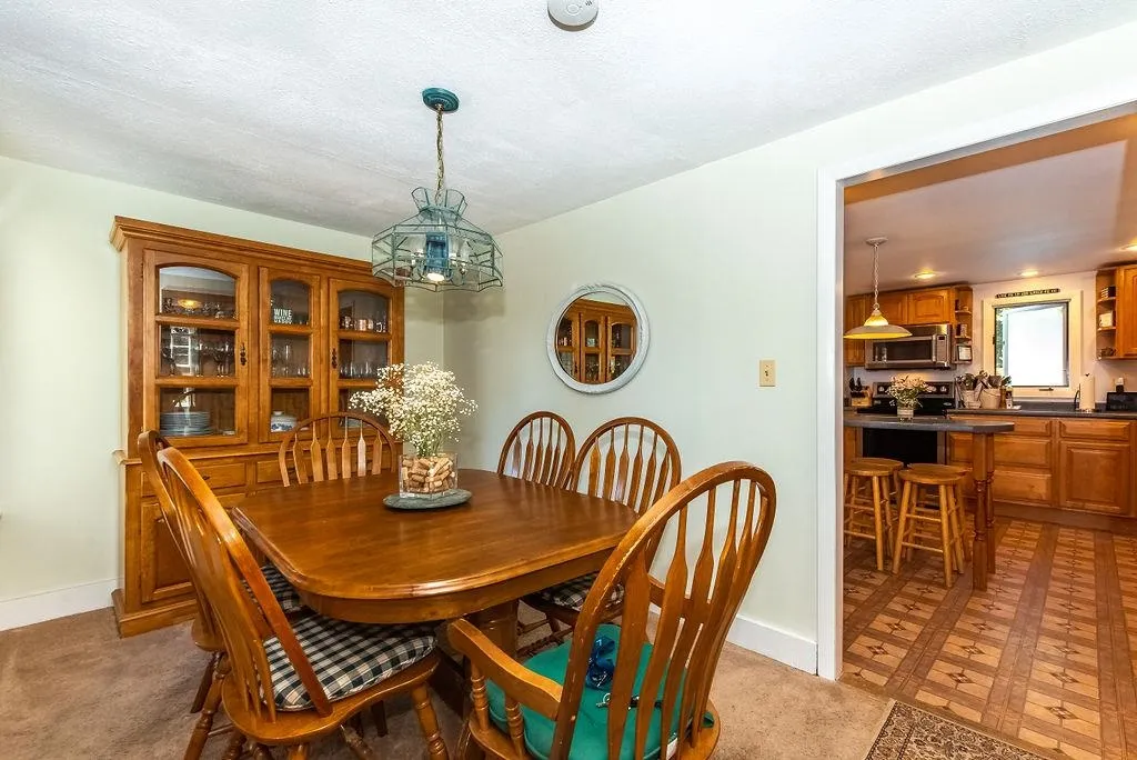 20 Elmwood Avenue Dover NH 03820