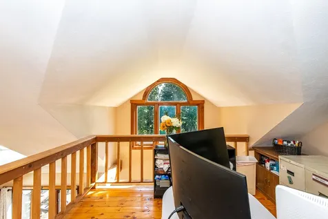 20 Elmwood Avenue Dover NH 03820