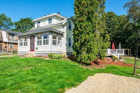 20 Elmwood Avenue Dover NH 03820
