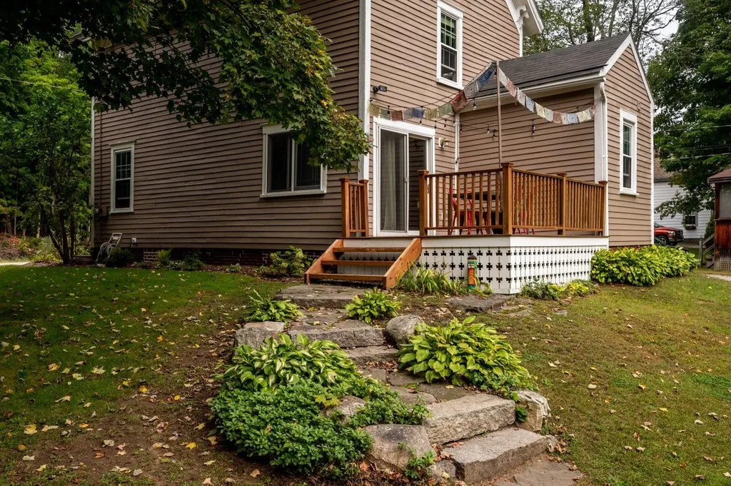 13 Railroad Avenue Newfields NH 03856
