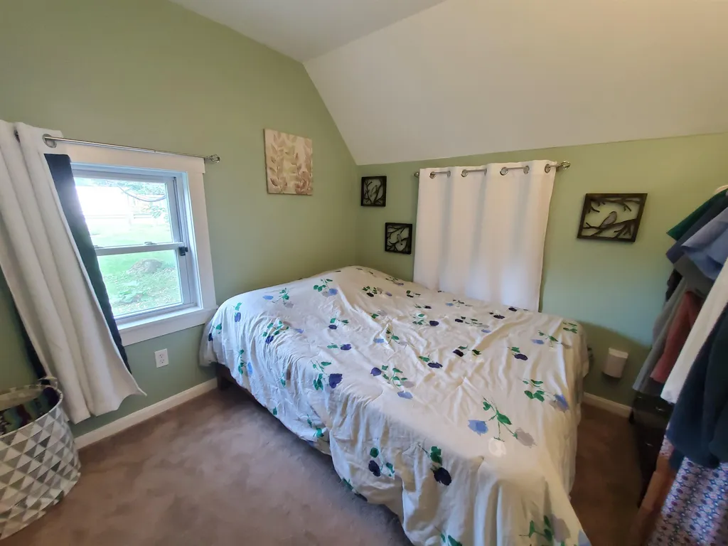 31 Pillsbury Street Enfield NH 03748