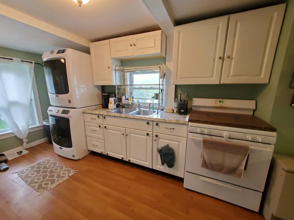 31 Pillsbury Street Enfield NH 03748
