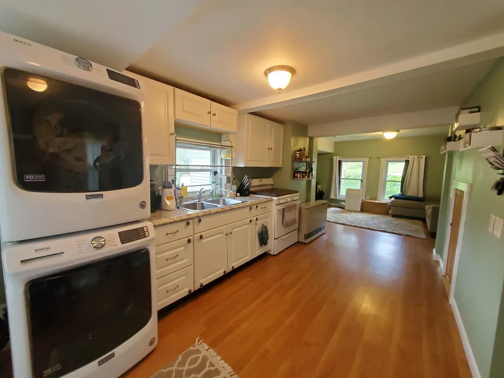 31 Pillsbury Street Enfield NH 03748