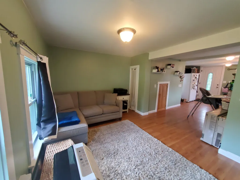 31 Pillsbury Street Enfield NH 03748