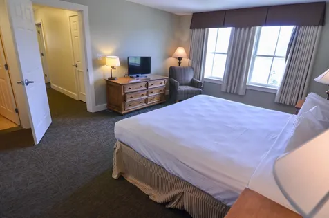 820/822 Q3 Jackson Gore Adams House Ludlow VT 05149