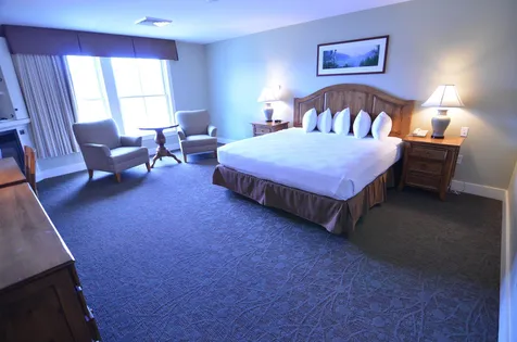 820/822 Q3 Jackson Gore Adams House Ludlow VT 05149