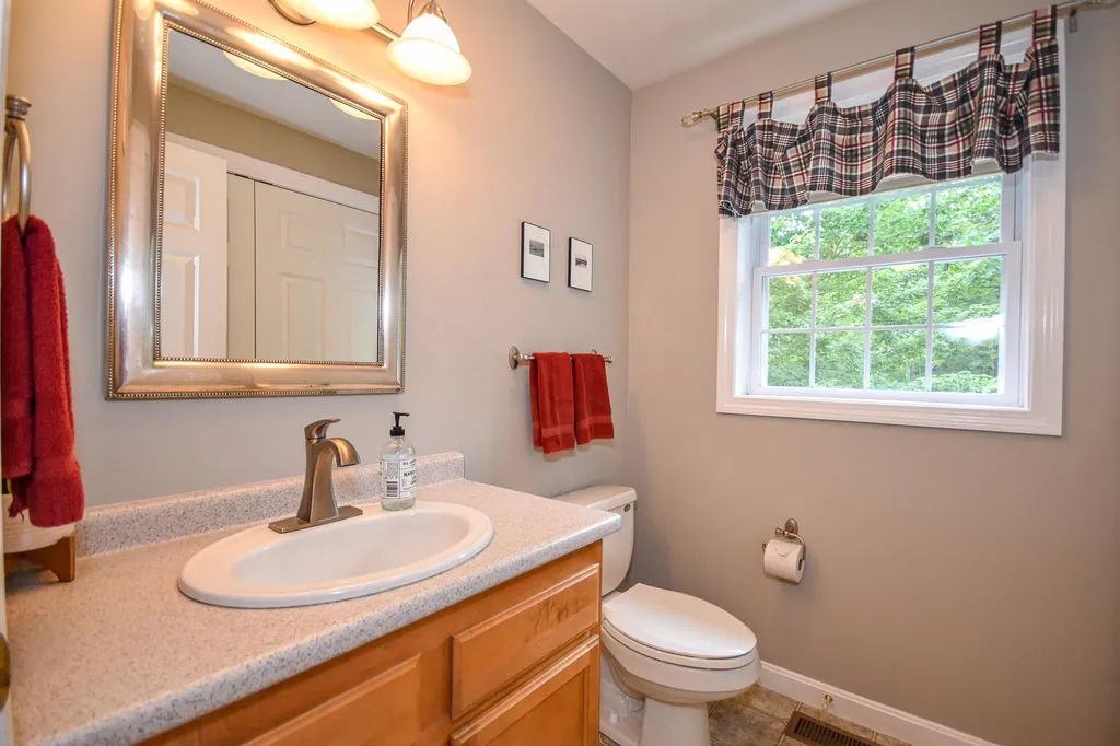 46 Wildewood Lane Dover NH 03820