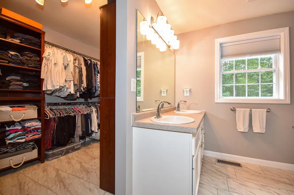 46 Wildewood Lane Dover NH 03820