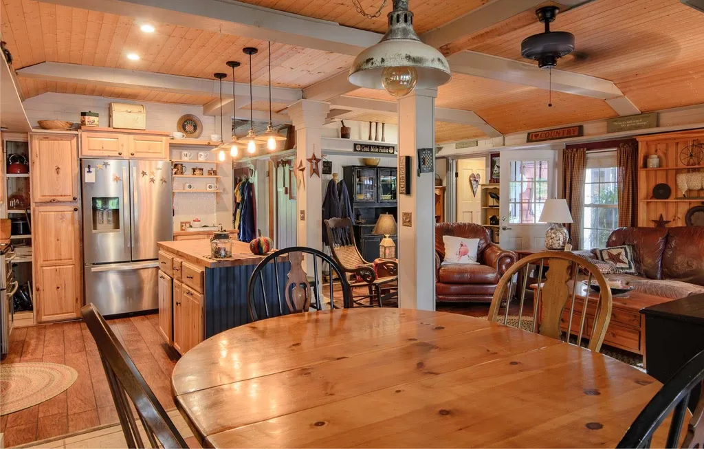 19a Hammond Road Deerfield NH 03037