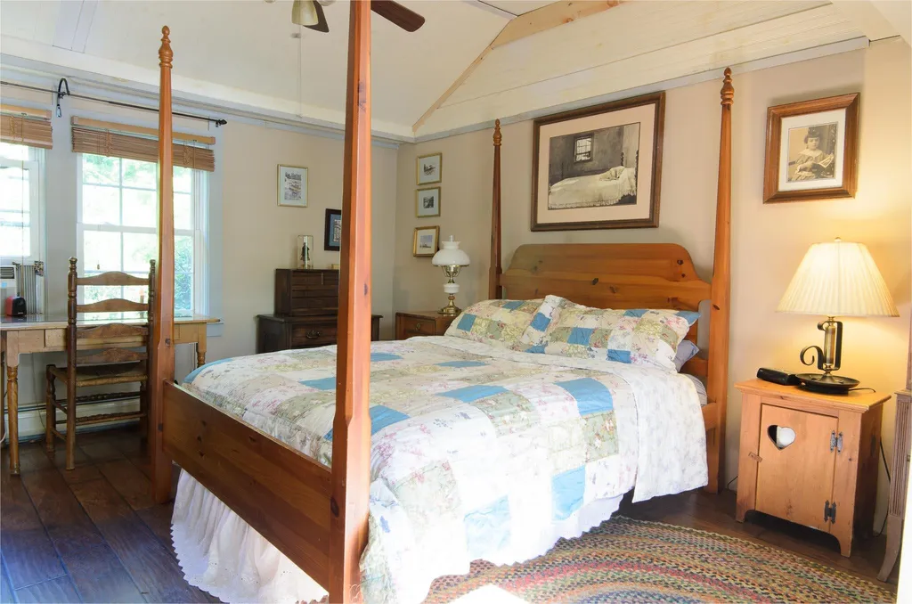 19a Hammond Road Deerfield NH 03037