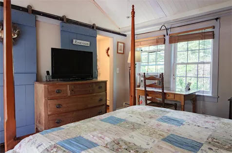 19a Hammond Road Deerfield NH 03037