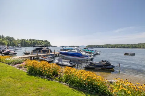 42 Lake Shore Drive Moultonborough NH 03254