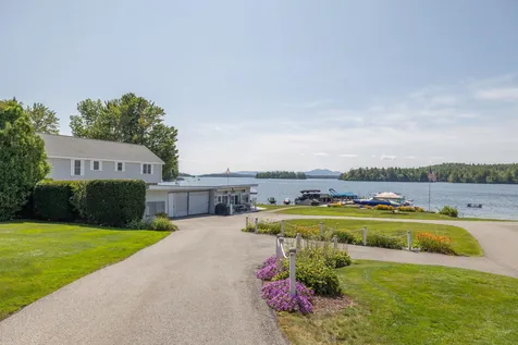 42 Lake Shore Drive Moultonborough NH 03254