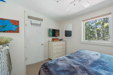 42 Lake Shore Drive Moultonborough NH 03254
