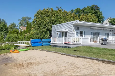 42 Lake Shore Drive Moultonborough NH 03254