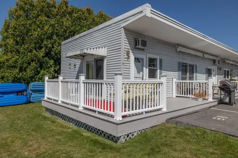 42 Lake Shore Drive Moultonborough NH 03254