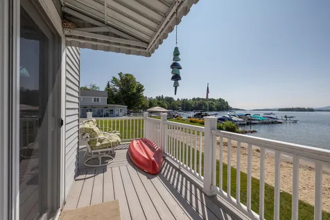 42 Lake Shore Drive Moultonborough NH 03254