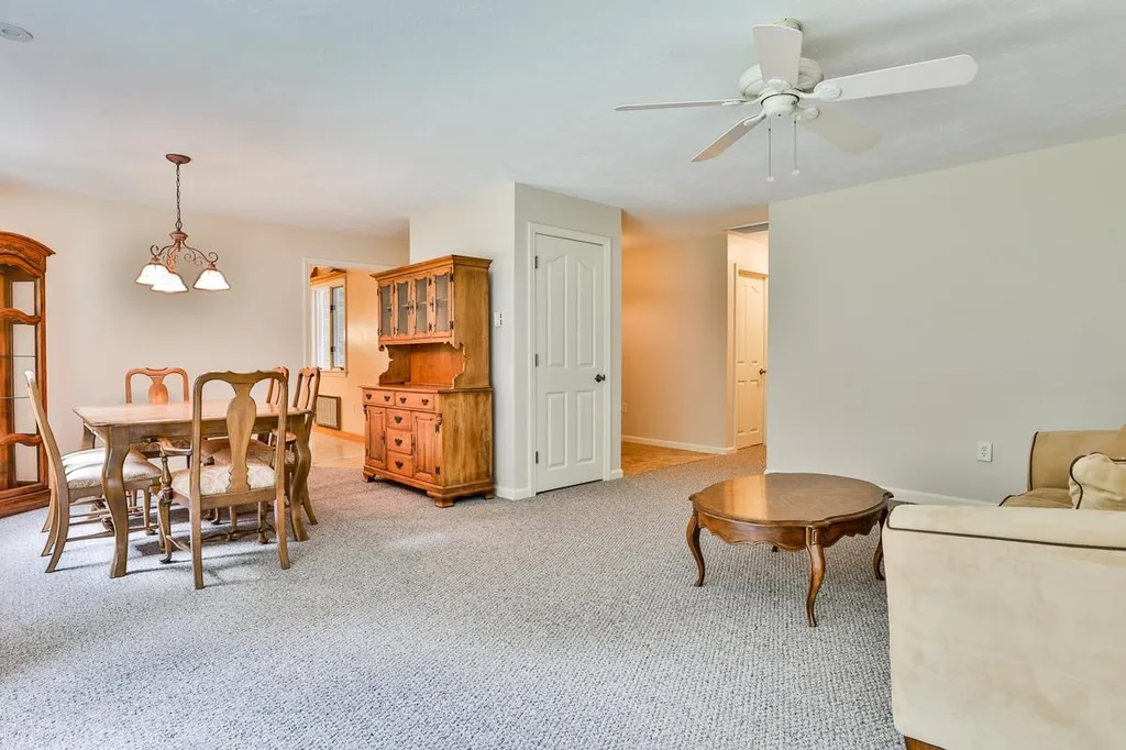 3 Dublin Way Salem NH 03079