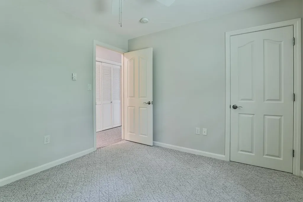 3 Dublin Way Salem NH 03079