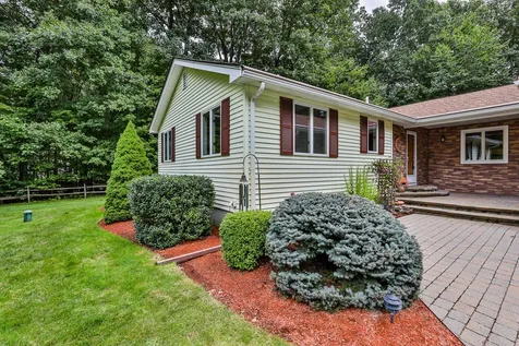 3 Dublin Way Salem NH 03079