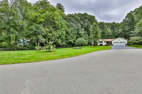 3 Dublin Way Salem NH 03079