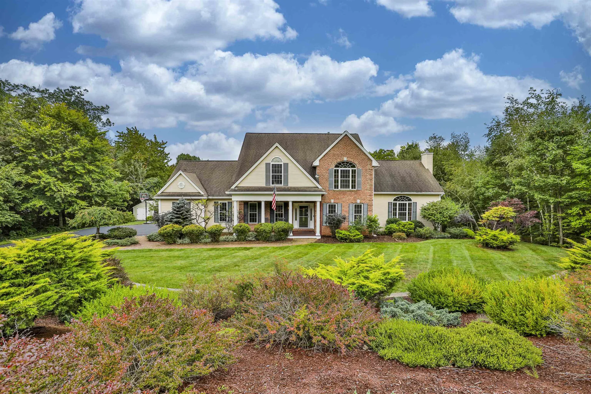 7 Rachel Way Bedford NH 03110