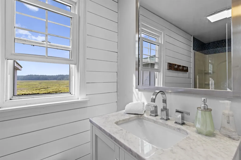 1631 Ocean Boulevard Rye NH 03870